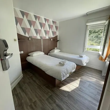 Kyriad Direct Val De Reuil 2* 瓦勒德勒伊