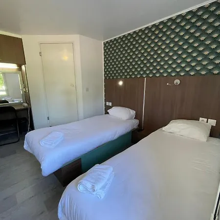 Kyriad Direct Val De Reuil 2* Val-de-Reuil