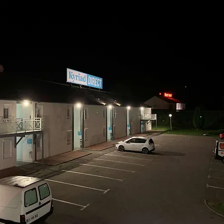 Kyriad Direct Val De Reuil