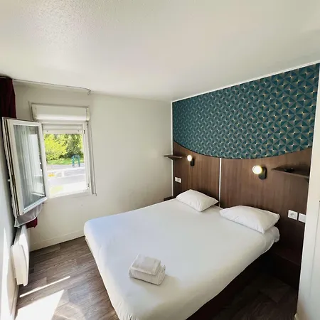 Hotel Kyriad Direct Val De Reuil
