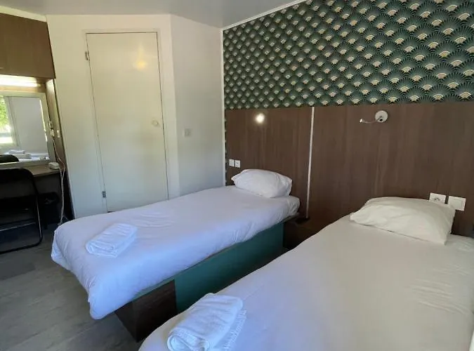 Kyriad Direct Val De Reuil 2* Val-de-Reuil