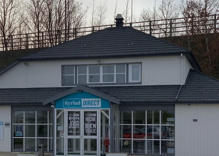 Kyriad Direct Val De Reuil