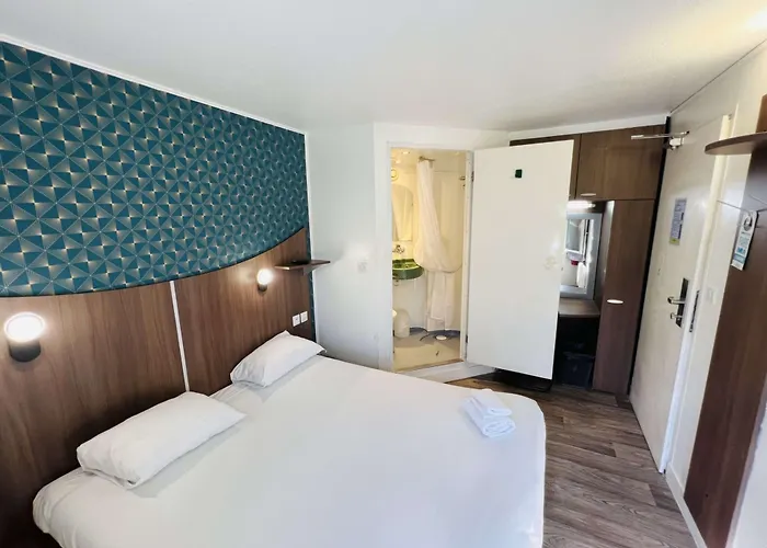 Hotel Kyriad Direct Val De Reuil Val-de-Reuil