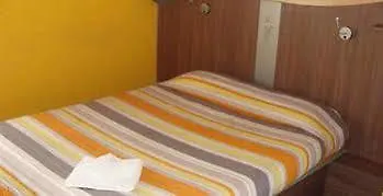 Hotel Kyriad Direct Val De Reuil 2*